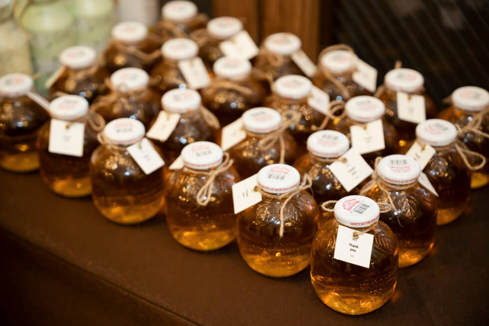 ゲストと創り上げる、温かな誓いと笑顔弾けるパーティー